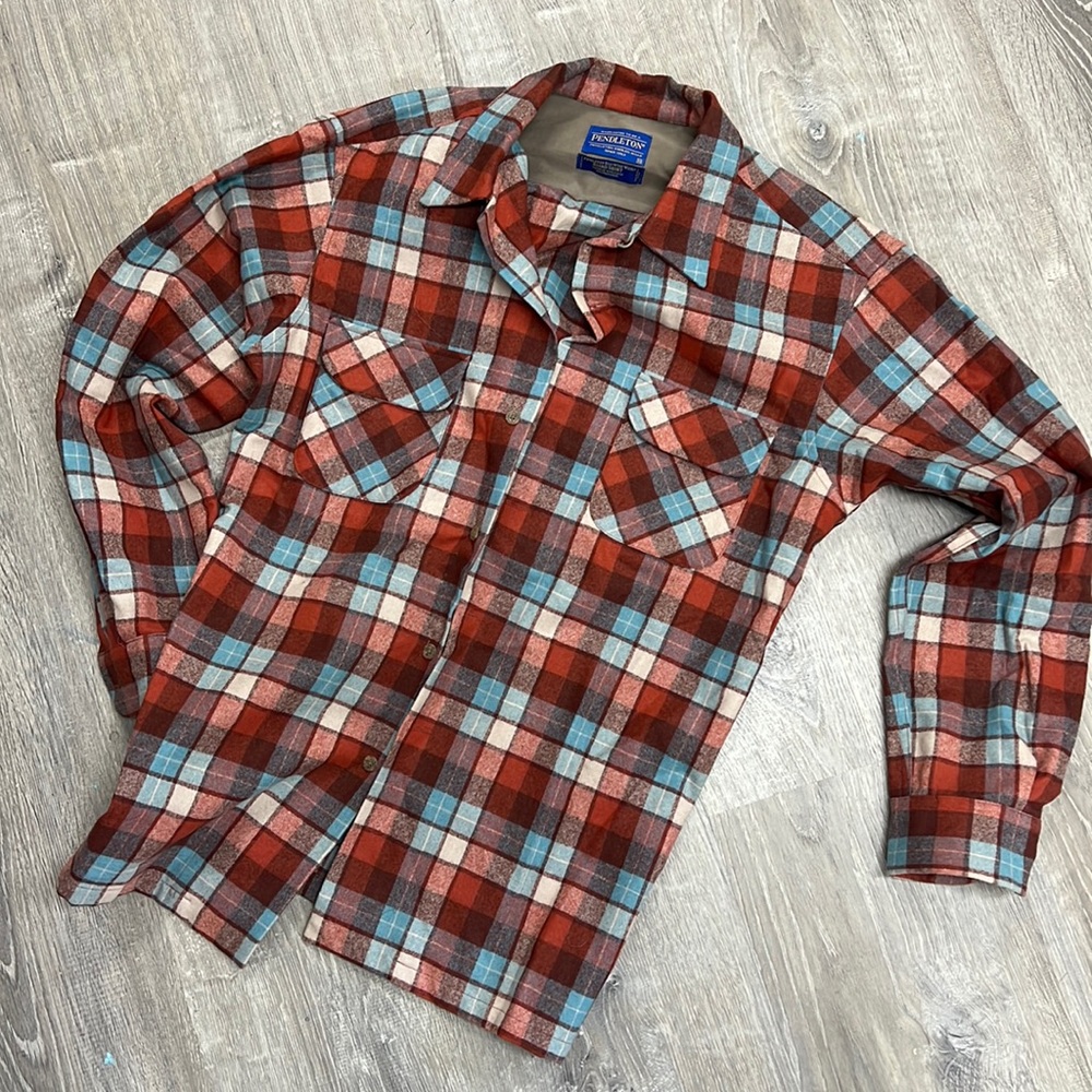 Men’s Pendleton Medium Flannel Plaid Button Down Shirt… like new! Worn once!